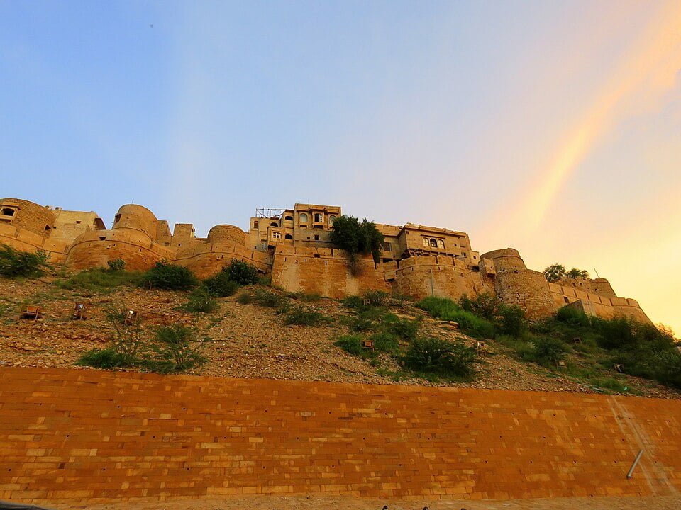 10 Historical Forts In India