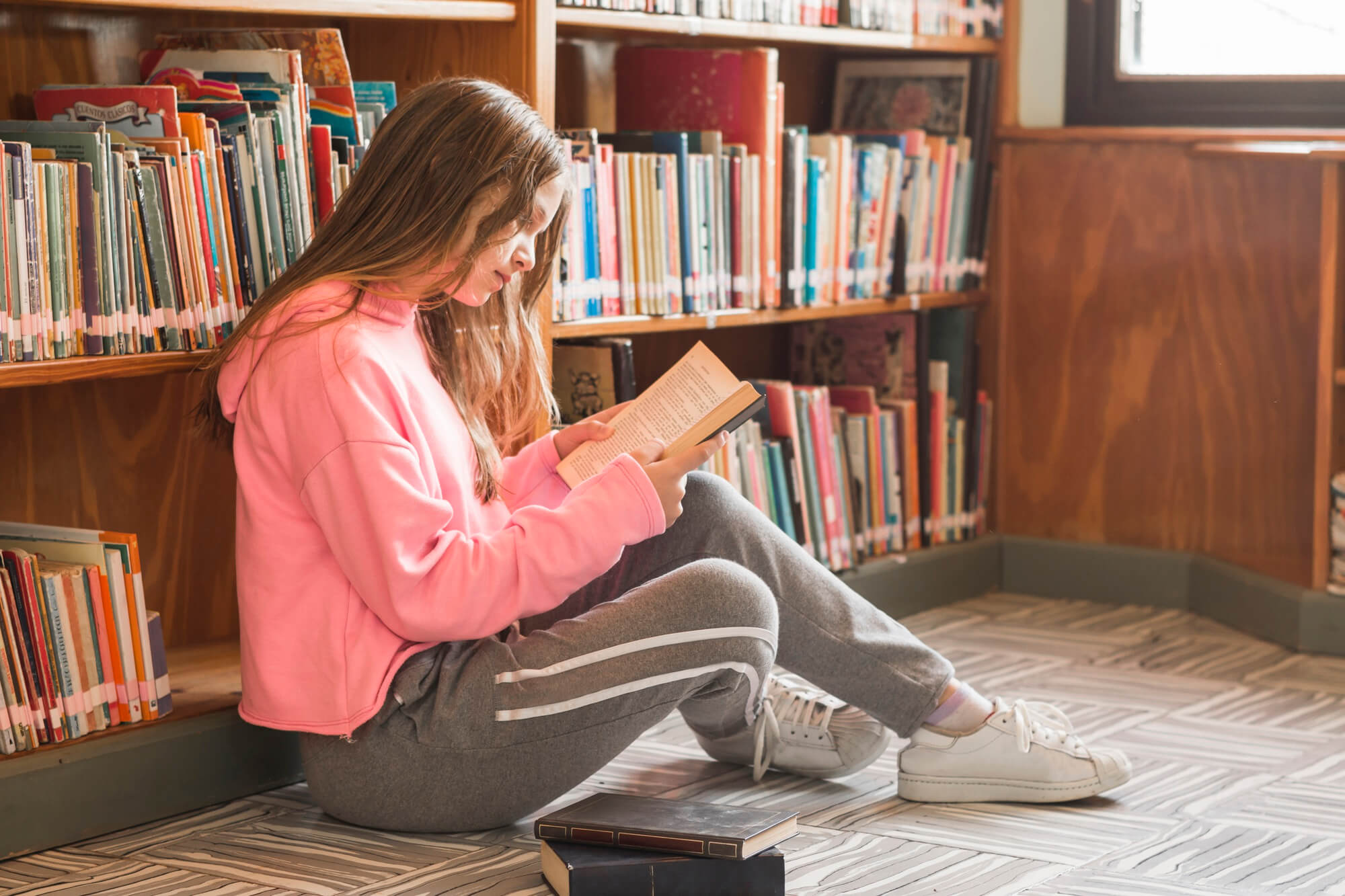 Youth mobile addiction-reading-books
