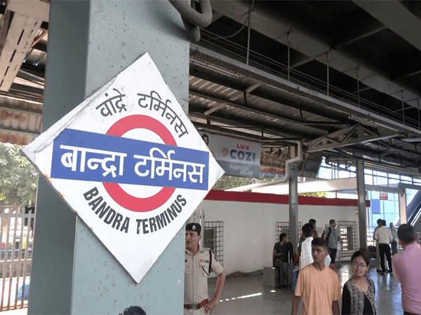 Bandra Terminus Stampede News