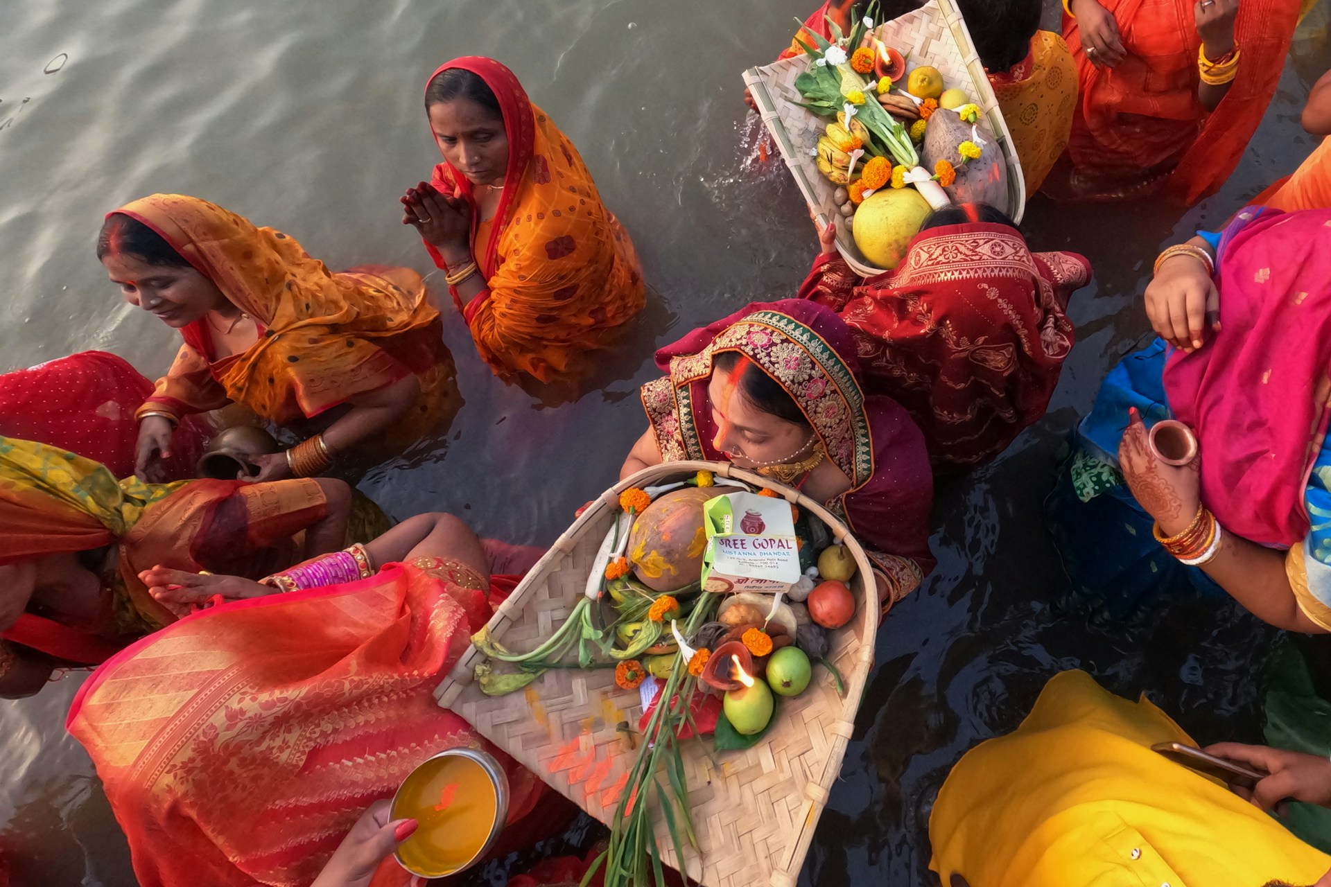 Significance Of Chhath Puja Vrat: जानिये क्यों मनाया जाता है छठ पूजा का  पर्व, जाने क्या है छठ पूजा का धार्मिक महत्व। – TheRapidKhabar