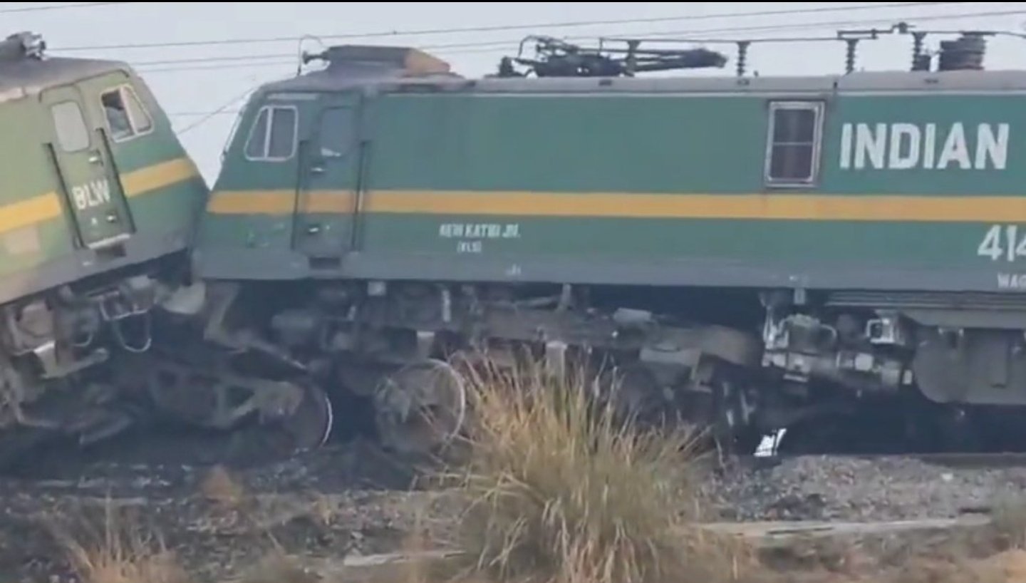 Up fatehpur train accident