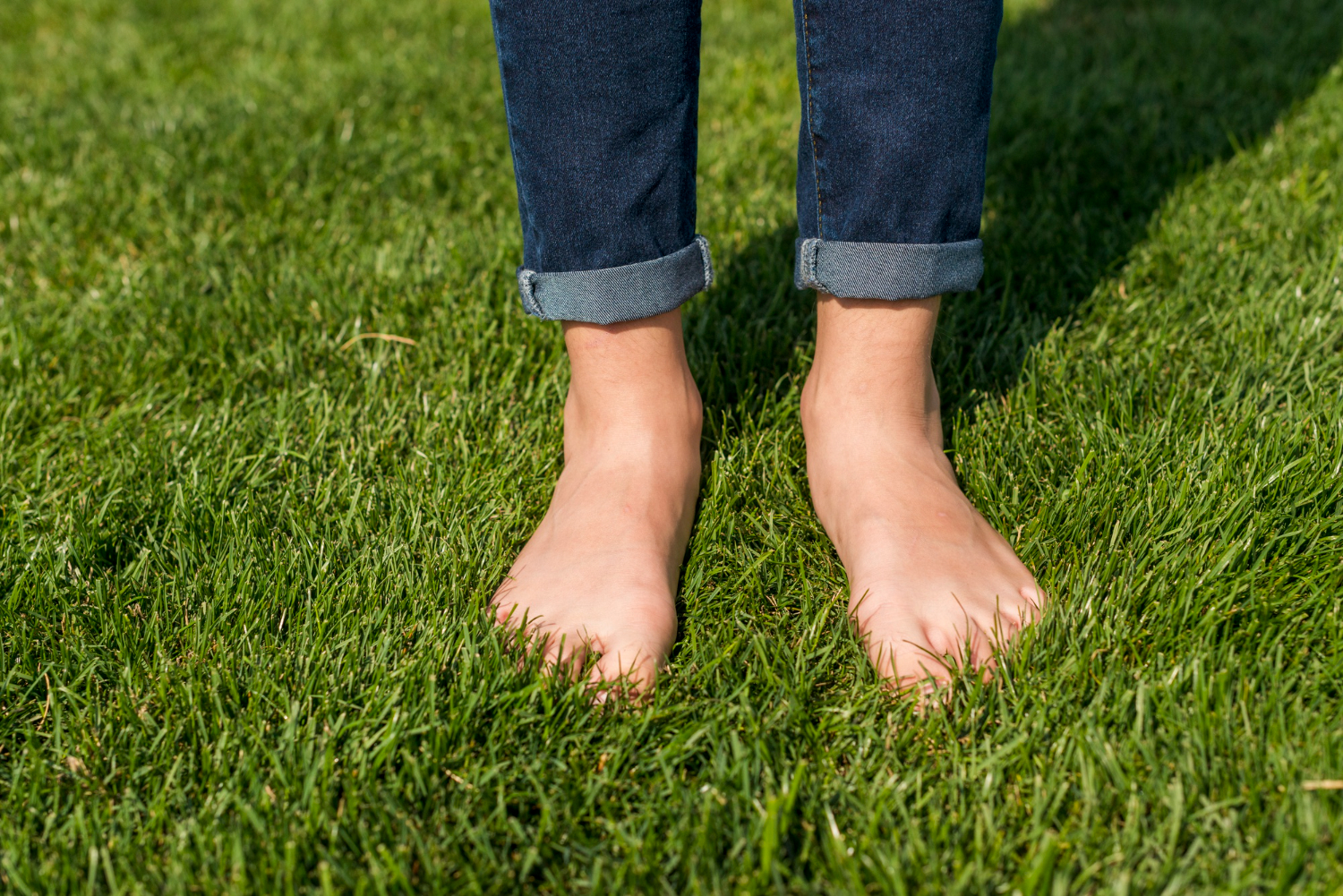 Benefits of walking on grass