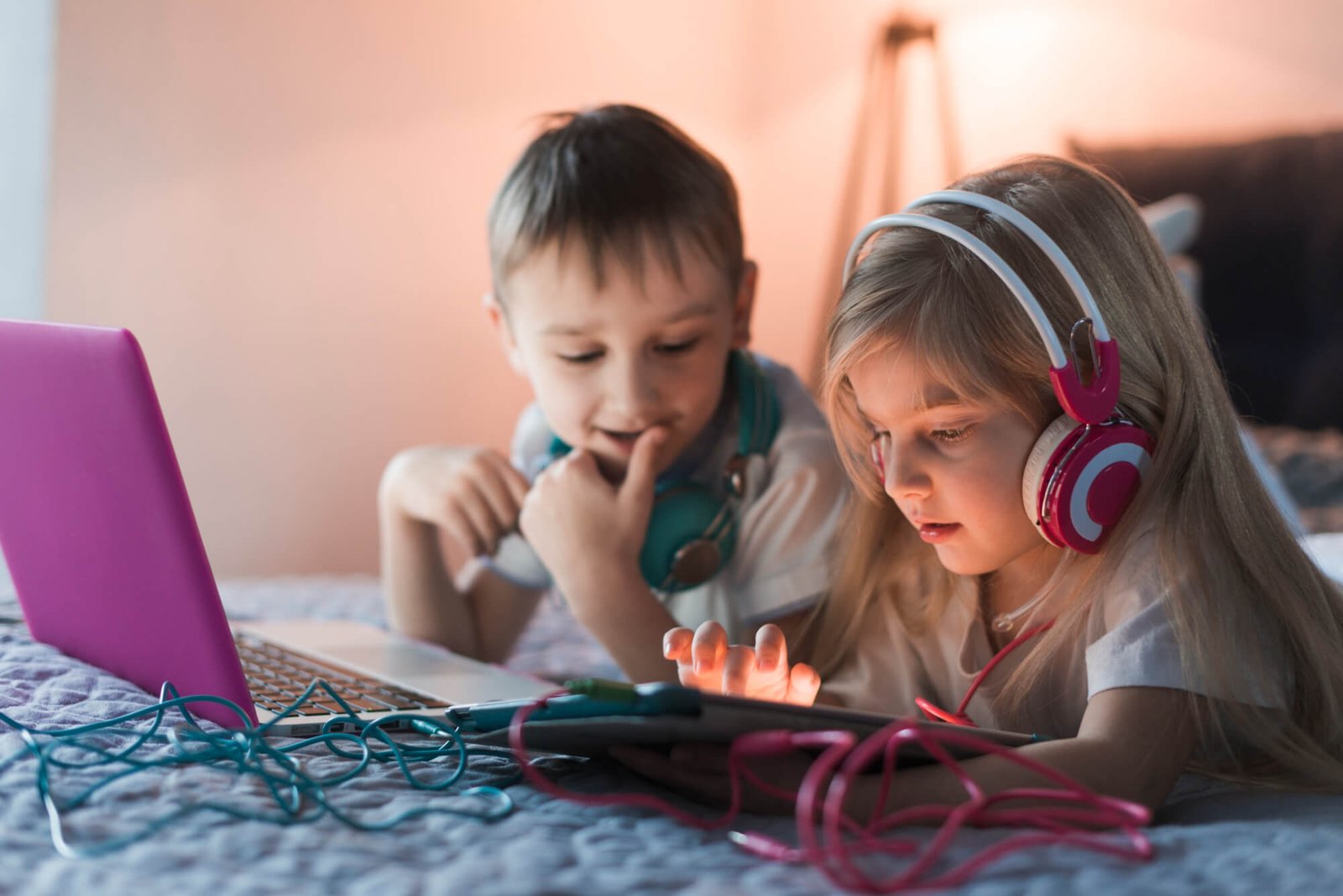 Virtual autism symptoms in kids