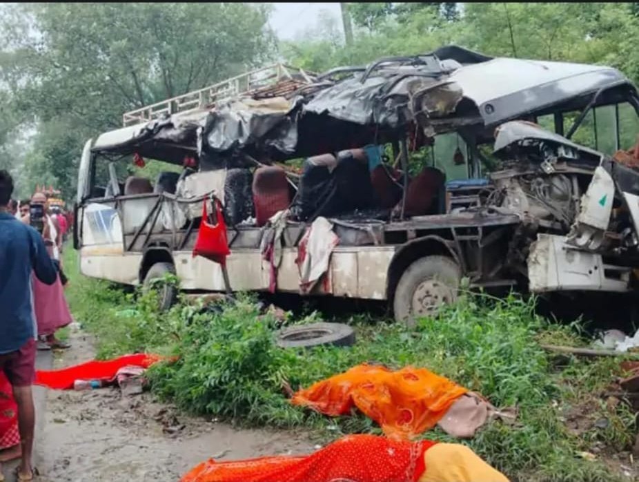 Deoghar kanwar bus accident